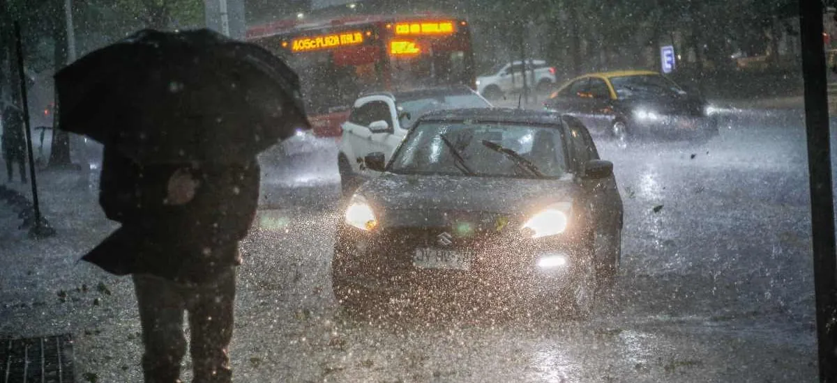 Minsal declara Alerta Sanitaria por 45 días en toda la Región Metropolitana ante riesgo de aluviones y nuevas lluvias