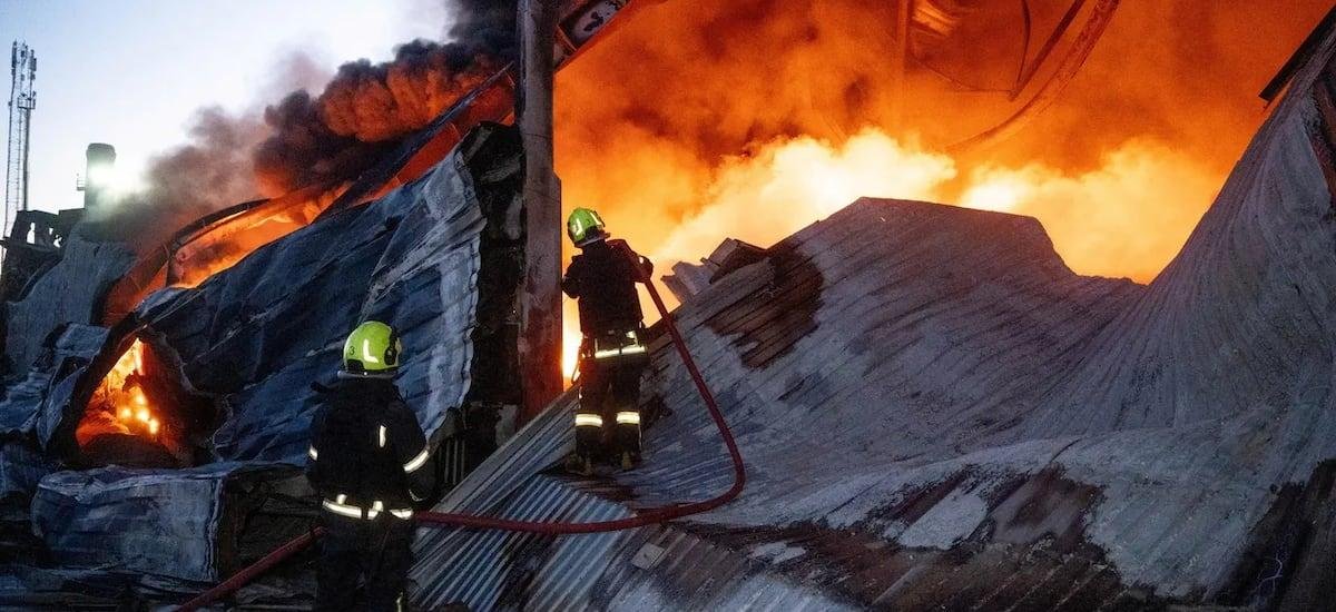 Un muerto y tres heridos deja bombardeo ruso contra ciudad de Kramatorsk en Ucrania