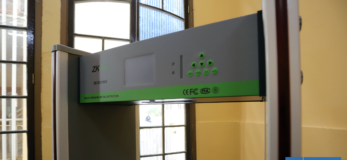 La Araucanía da inicio al año escolar con dos detectores de metales en colegios de la zona