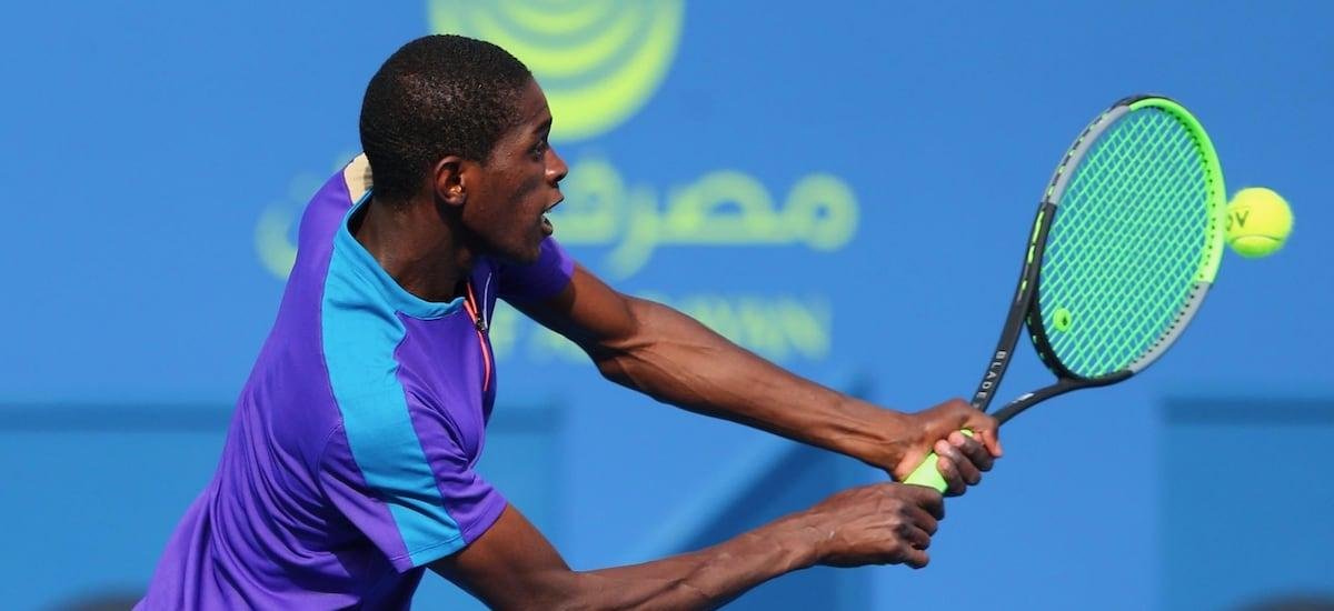 Polémica en Doha: tenista sin ranking ATP recibe invitación y dura menos de una hora en la cancha