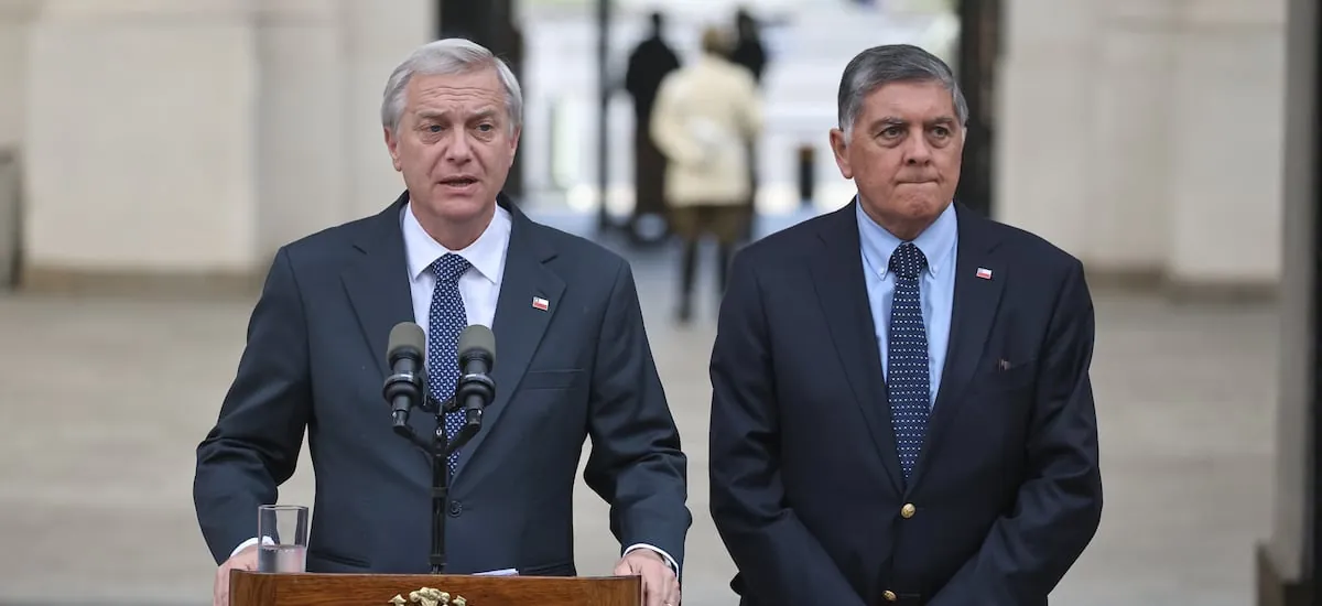 Presidente Kast decreta duelo nacional por tres días por fallecimiento de carabinero en Puerto Varas - La Tercera