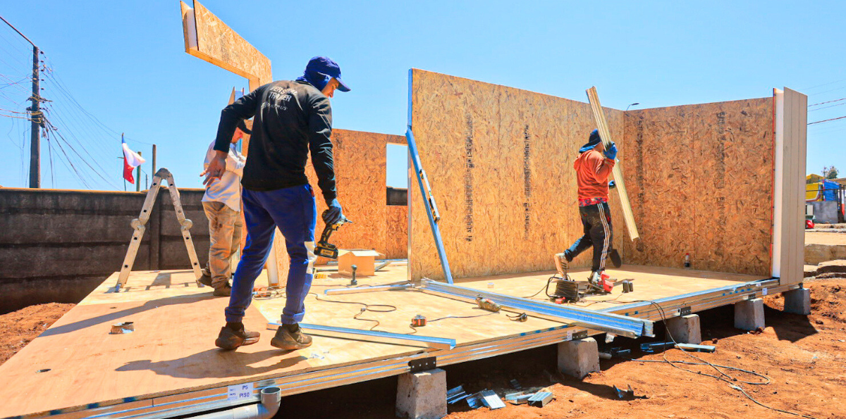 Incendios en el Biobío: Senapred ordenó reparar las viviendas de emergencia mal instaladas