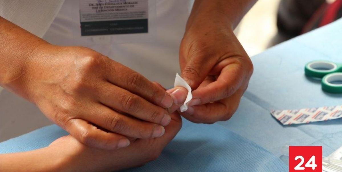 Enfermera es acusada de robar muestras biológicas para entrenar a su perro