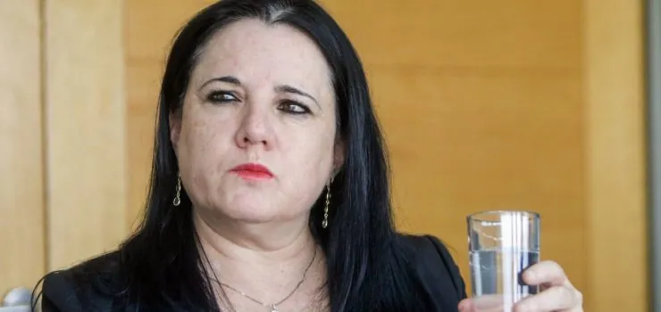 “No tengo temor a las críticas”: Ministra Steinert anuncia gestión para reprogramar sesión en el Senado tras cuestionada ausencia