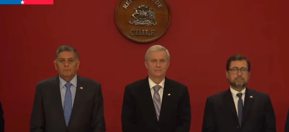 Kast encabeza nuevo consejo de gabinete y decreta duelo nacional de tres días por carabinero fallecido