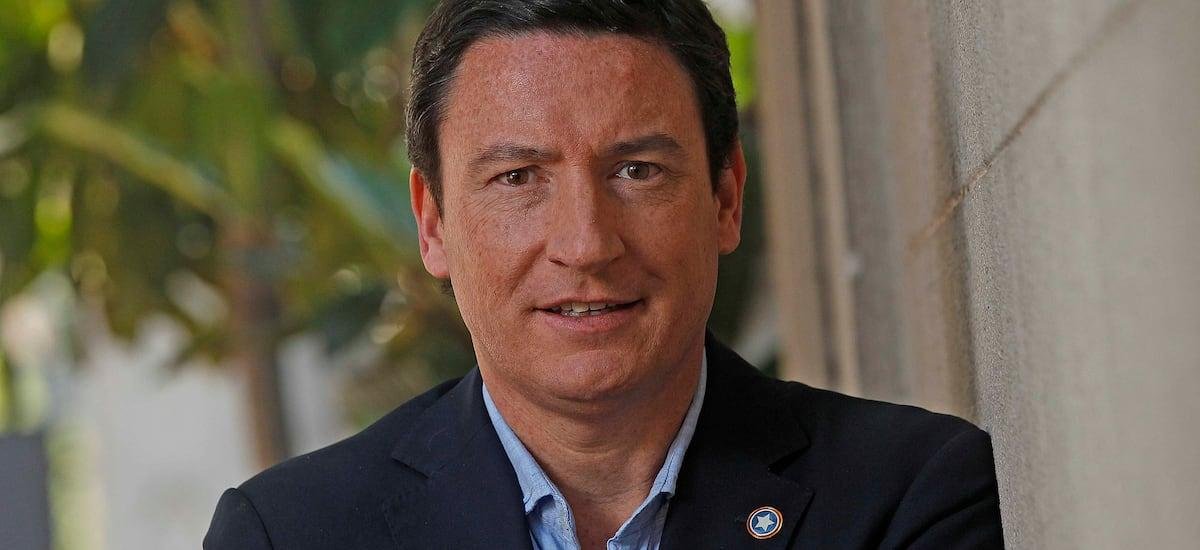 “Más dudas aparecen”: Squella cuestiona a Muñoz por haber firmado decreto que autorizaba proyecto de cable submarino