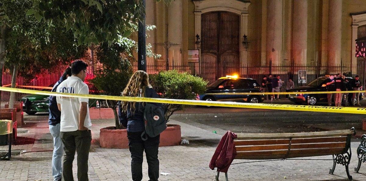 Tiroteo en Plaza Santa Ana dejó un fallecido y tres heridos