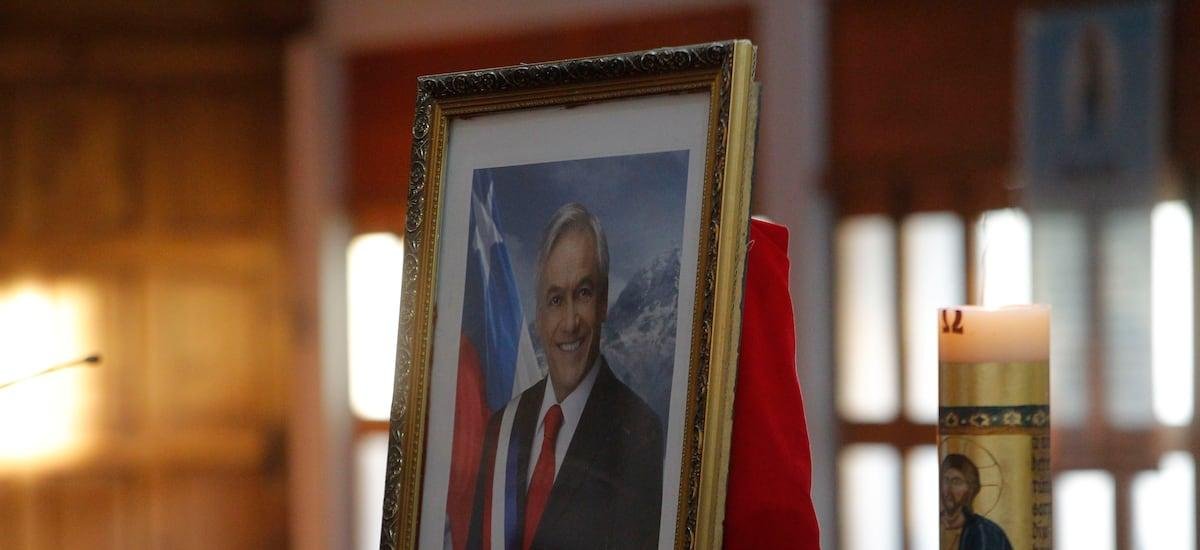 “La figura de Piñera crece en el corazón de los chilenos”: exministros y futuras autoridades participan en misa por los dos años de la muerte del exmandatario