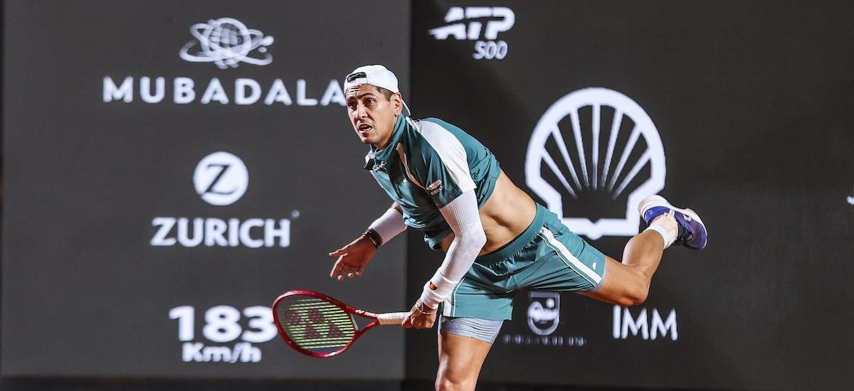 Tras un retraso por lluvia y casi tres horas de partido: Alejandro Tabilo se mete en las semifinales del ATP de Río