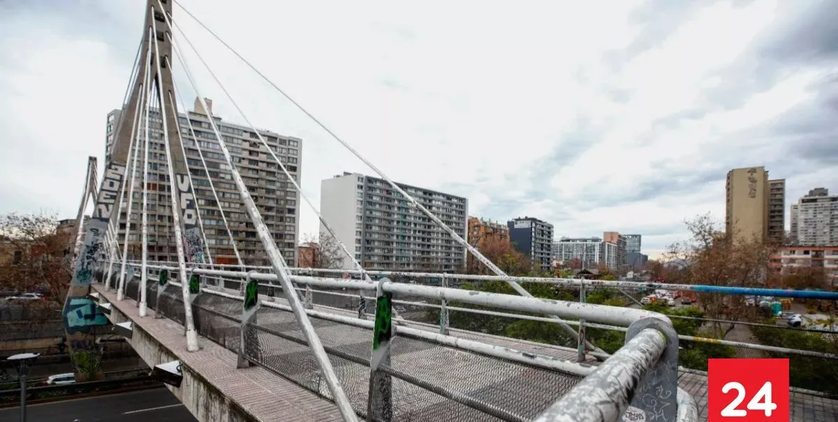 Buscan devolver el espacio a vecinos: Cierran temporalmente el Puente Huérfanos por trabajos de recuperación