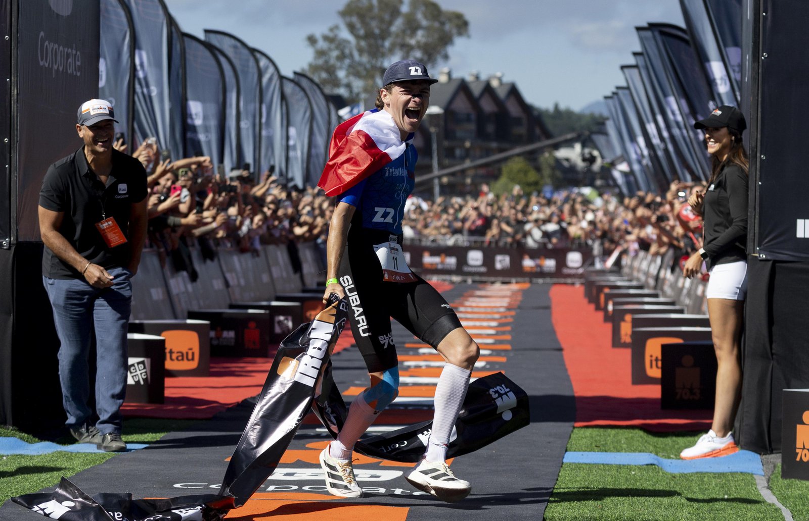 ¡Histórico!: Diego Moya se consagra ganador del Ironman 70.3 de Pucón