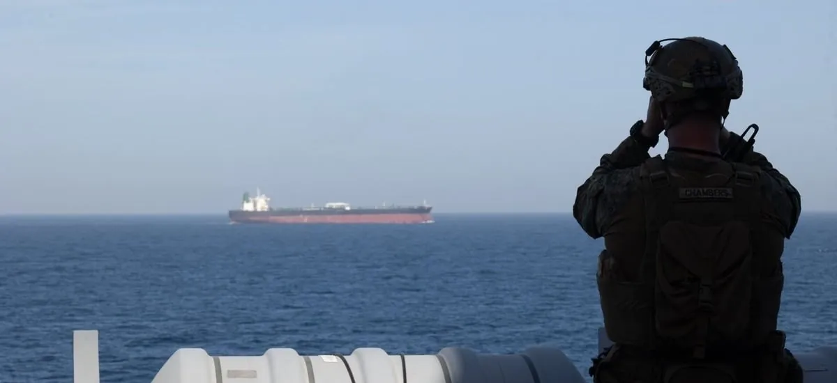 Irán asegura haber recibido un primer ingreso por el pago de tasas al paso de buques en el estrecho de Ormuz