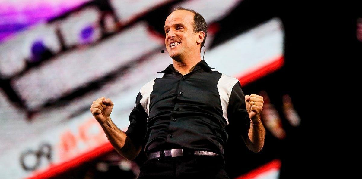 VIDEOS – El homenaje a los hermanos Piñera y las pifias a Boric que marcaron show de Kramer en Viña 2026