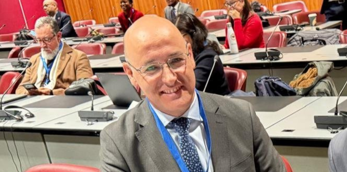 Quién es Julio Cordano, el chileno elegido para presidir en la ONU el tratado global sobre plásticos