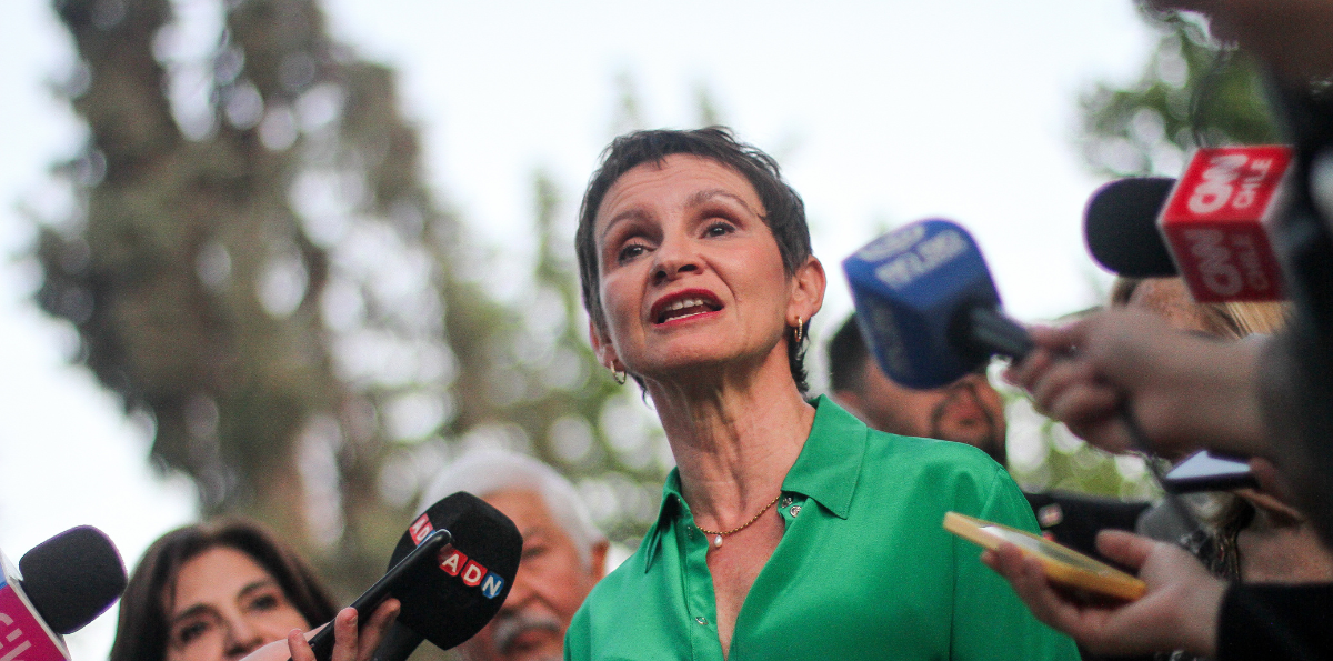 Tohá exige regularización de 180 mil inmigrantes irregulares empadronados para evitar que sean “entregados en bandeja” a Kast