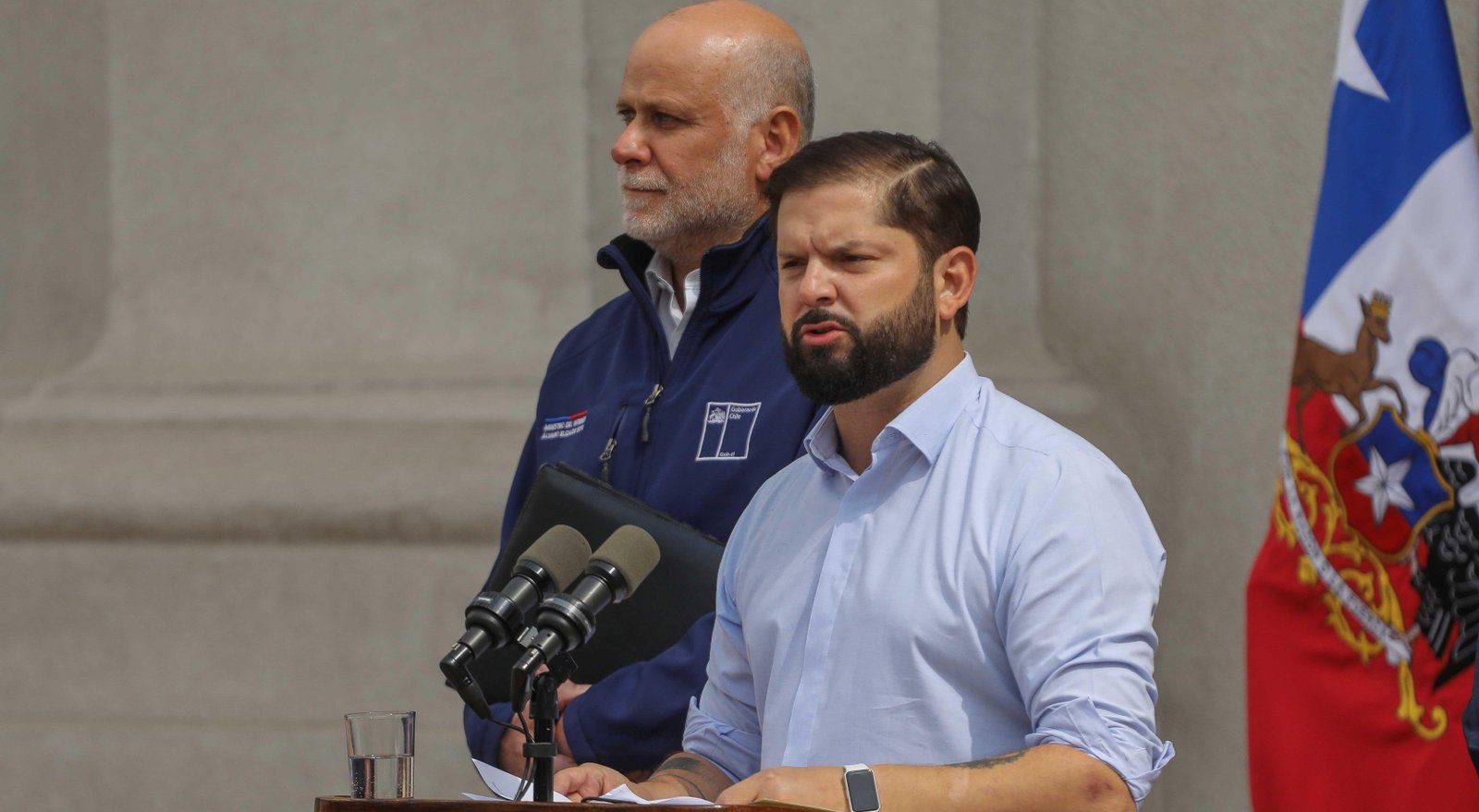 Presidente Boric blinda al ministro Muñoz tras decreto anulado por proyecto de cable submarino chino: “No anda nada solo”