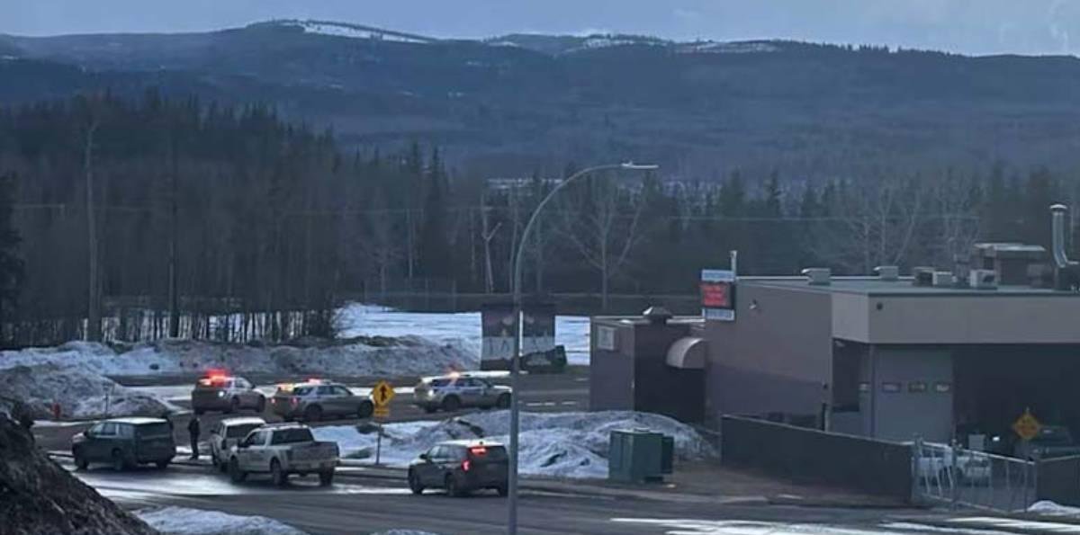 Tragedia en Canadá: tiroteo en escuela deja 10 personas fallecidas y más de 25 heridos