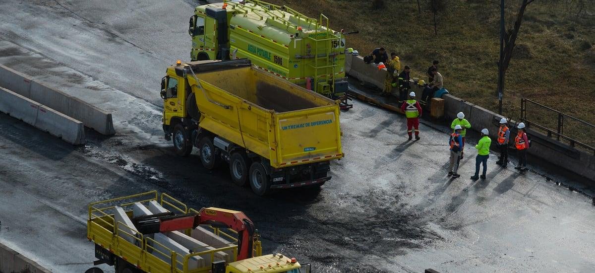 Tras 17 horas de labores: autopista donde fue explosión de camión recupera parcialmente el tránsito