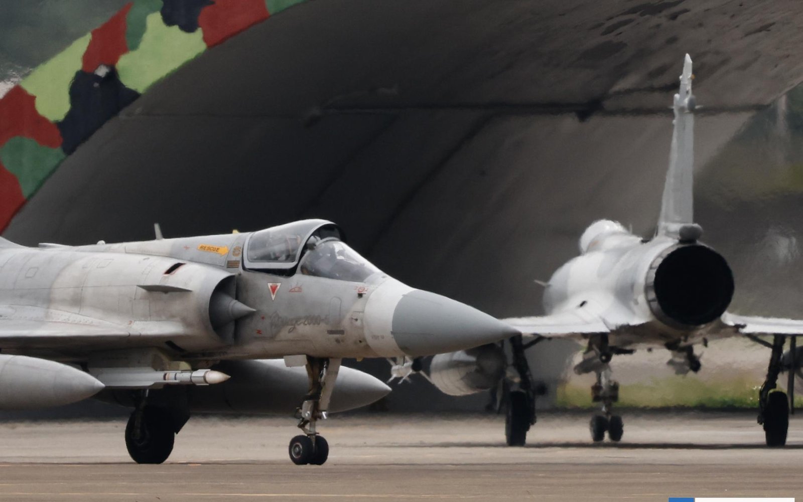 Japón dice que los ejercicios militares chinos en torno a Taiwán "aumentan la tensión"