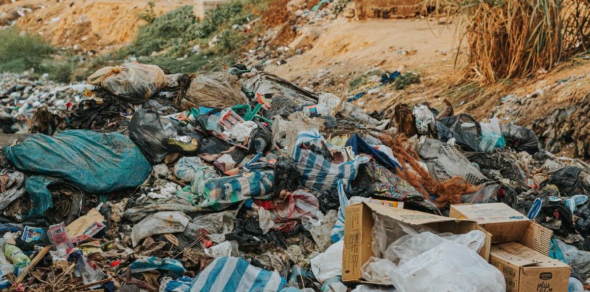 Italia frenó envío de un millón de kilos de basura ilegal a África y Asia