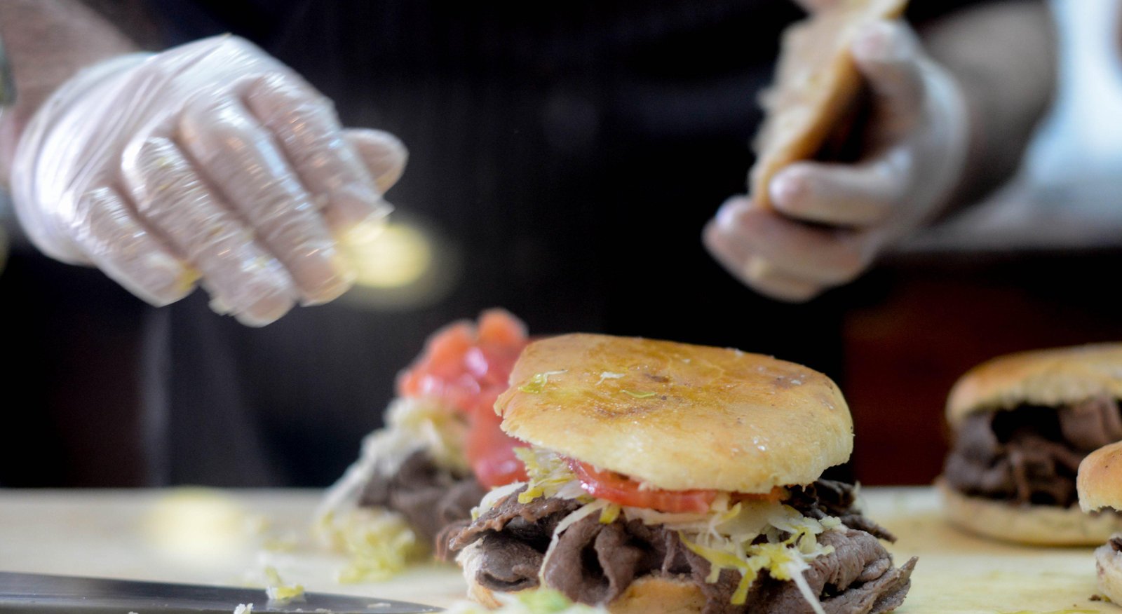 Día del Churrasco Chacarero 2026: 5 restaurantes con ofertas para disfrutar del sándwich chileno en todo Chile