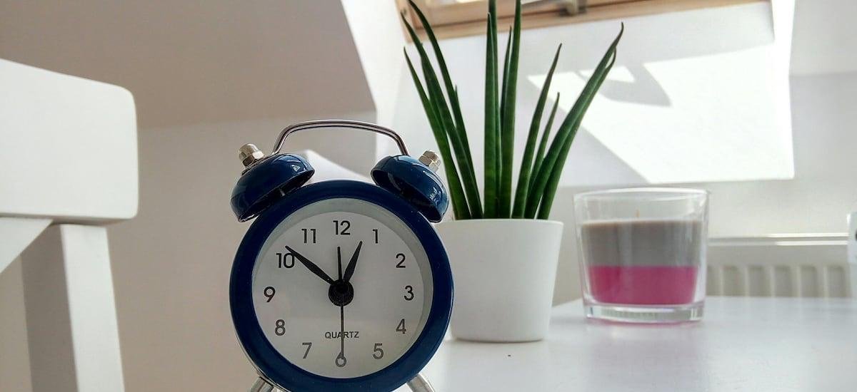 Cambio de hora: ¿Cuándo empieza el horario de invierno en Chile?