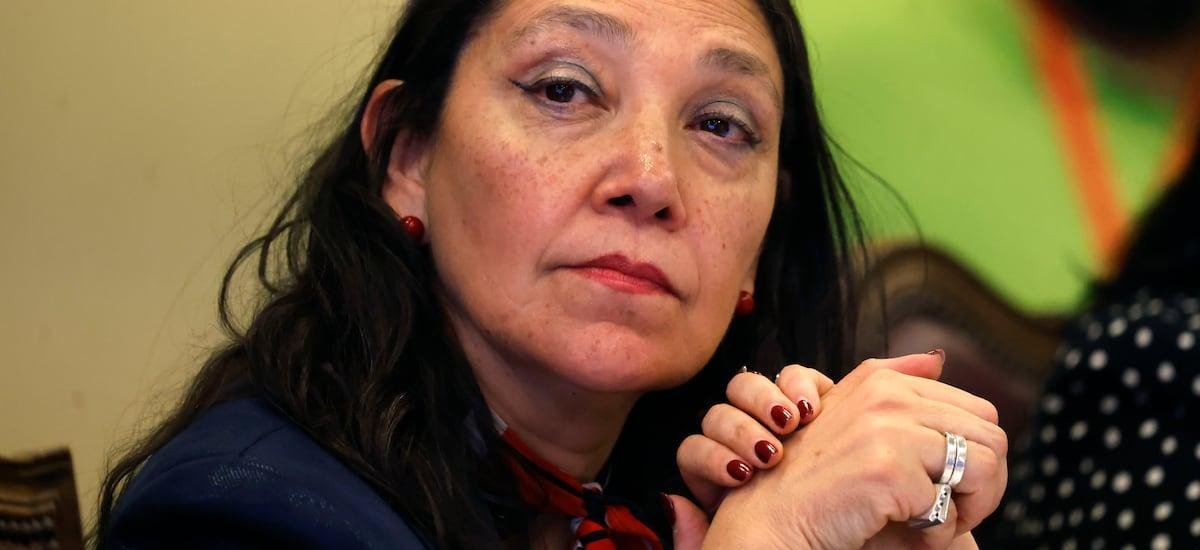 Ministra Lobos insta a parlamentarios a despachar proyecto de sala cuna en primera semana de marzo