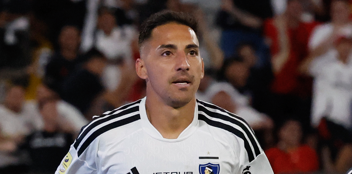 FIFA sancionó a Colo Colo por deuda con Estudiantes por el pase de Javier Correa