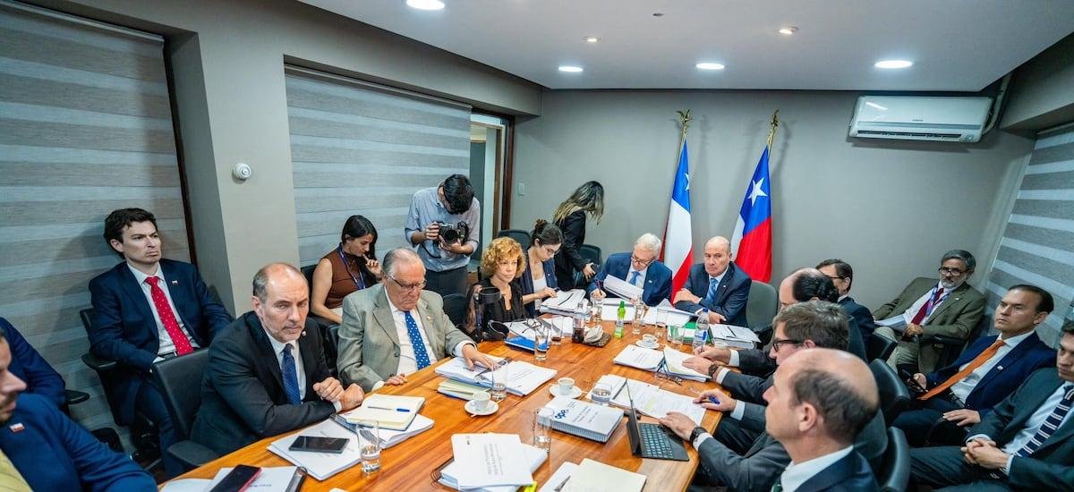 En la antesala del cambio de mando: Kast pone en marcha comités social y económico