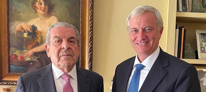 "Lápida para Jara" y "esperamos que sea solo cortesía": Las reacciones que dejó la reunión entre Frei y Kast