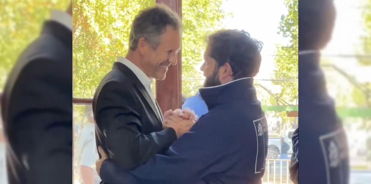 "El ministro no anda solo": Boric arropa a Muñoz tras sanción estadounidense por cable chino