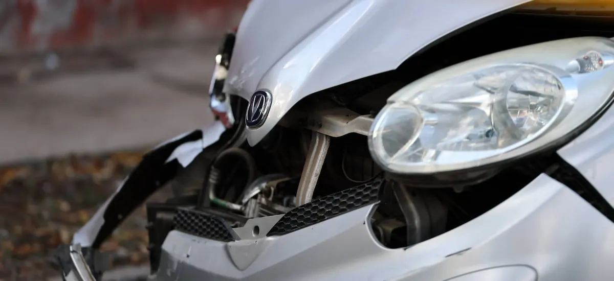Se niegan a pagar o incumplen trato: Sernac revela ranking de las aseguradoras de autos con más reclamos