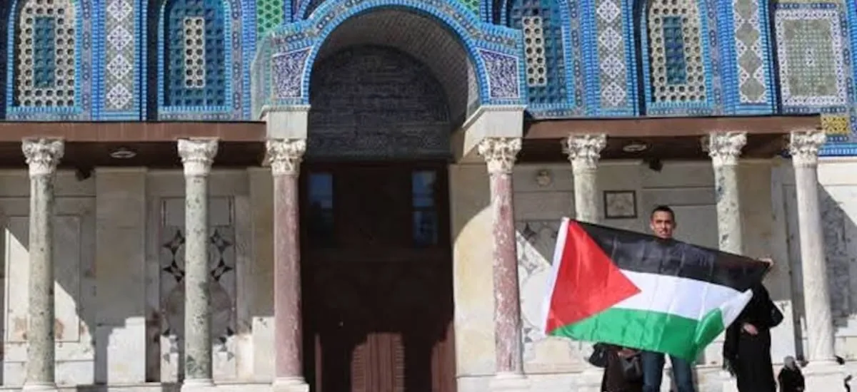 Parlamentarios oficialistas exigen que Cancillería pida antecedentes a Israel tras deportación de chileno de ascendencia palestina