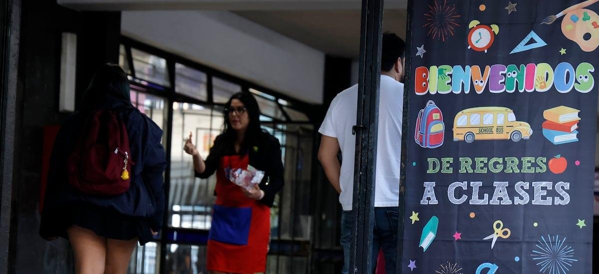 Presidente Boric nombra las direcciones ejecutivas de cuatro SLEP - La Tercera