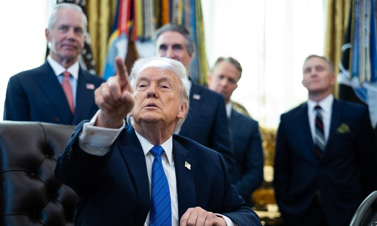 Trump dice que el espectáculo de Bad Bunny fue “uno de los peores de la historia”