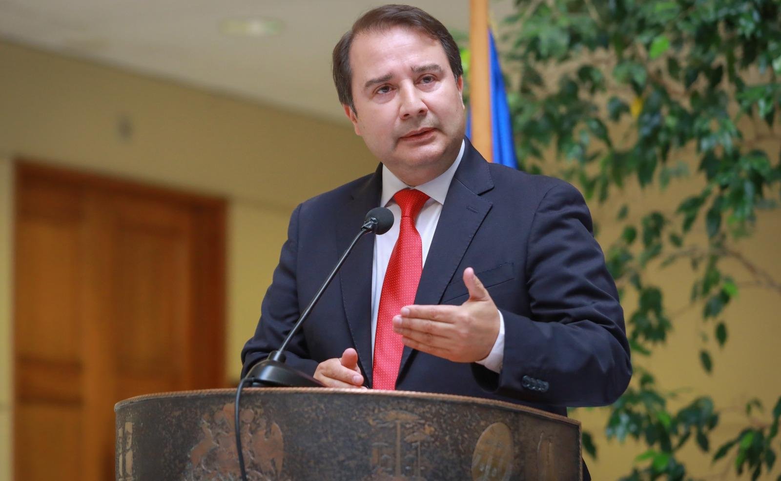 Sauerbaum y déficit fiscal: “El ministro Marcel se fue en el momento que se dio cuenta que la situación no era reversible”