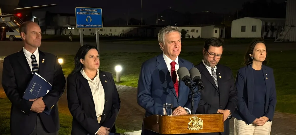 “La justicia va a llegar”: Kast aborda caso Apablaza antes de viajar a Argentina y anuncia gestiones con el gobierno de Milei - La Tercera