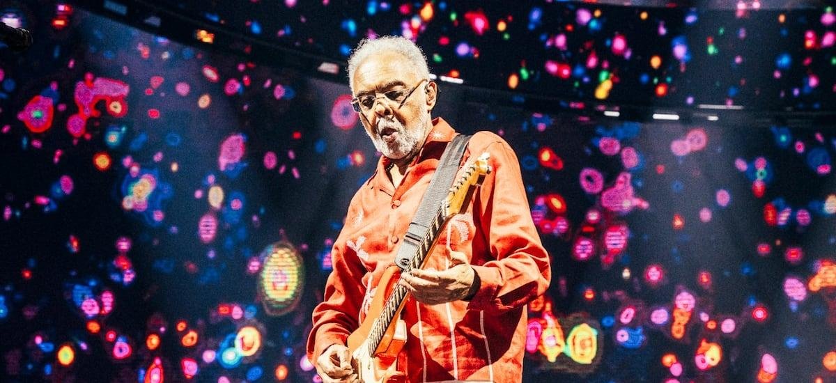 De canibalismo artístico y resistencia: la influencia de Gilberto Gil y el tropicalismo brasileño - La Cuarta