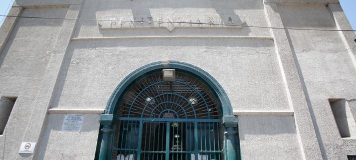 Colombiano que amenazó a gendarme tenía orden de expulsión y habría actuado por recompensa