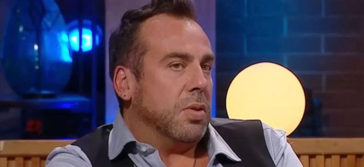 “Dejaron la cag..., me botaron una puerta a las 5 AM”, “había dos cámaras (de TV)”: Kaminski acusa montaje en su contra tras allanamiento por 3,5 gramos de marihuana y un clotiazepán