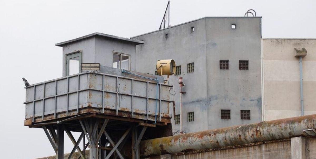 "Fallas en el control y vigilancia": remueven a tres funcionarios de la cárcel tras fuga de reos en Valparaíso