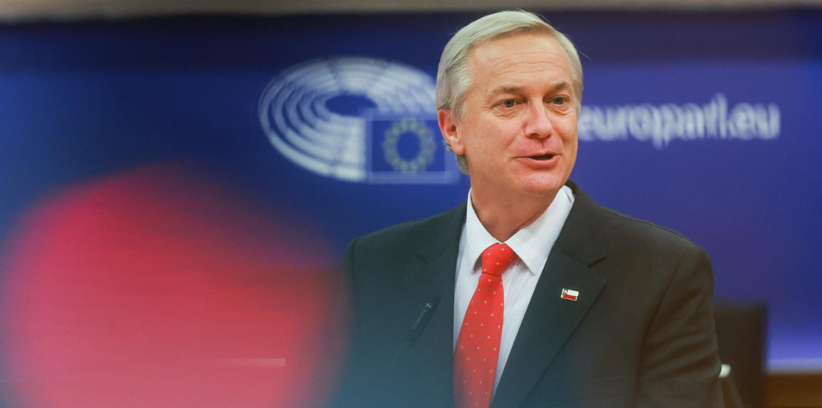 Kast aplaudió que Hungría "se anticipara" a la migración irregular, a diferencia de Europa