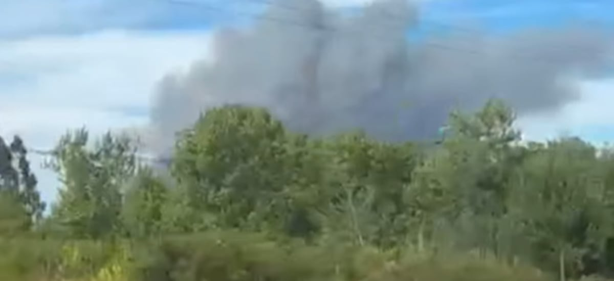 Llaman a evacuar algunos sectores: se mantiene alerta roja en Cauquenes por incendio forestal - La Tercera