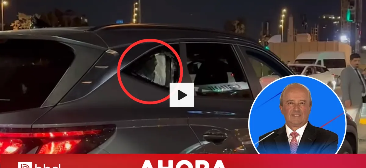 Sujetos atacan con piedras vehículo de subsecretario de Relaciones Exteriores, Patricio Torres