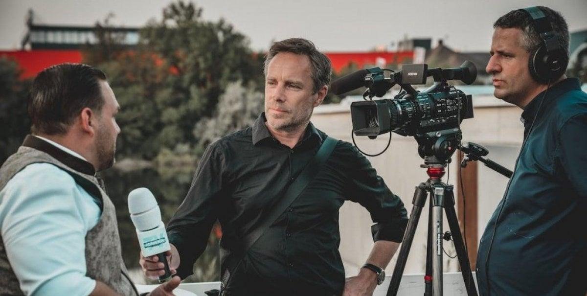 Cómo Crear un Periódico Digital Exitoso según el experto Felipe Morales