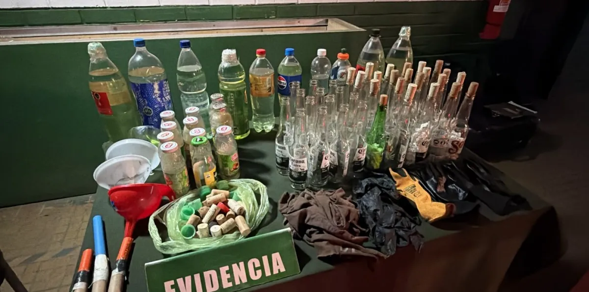 Cinco detenidos tras incautación de bombas molotov en Cerro Navia la noche del 11 de septiembre: Tres son menores de edad