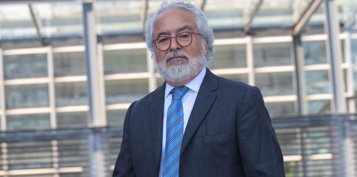 Hermosilla acusa a fiscal Parra de actuar como "influencer" y filtrar la investigación