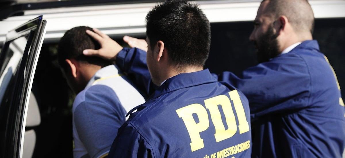 Detuvieron a seis sujetos por robo de camión en Cerrillos: dos eran prófugos de la justicia - La Tercera