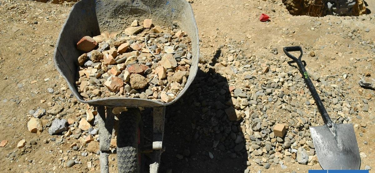 Riña al interior de una obra de la construcción en Ñuñoa culmina con un guardia apuñalado