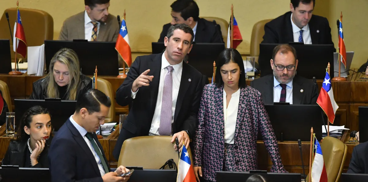 “No vamos a dudar ni un día”: Republicanos advierten acusación constitucional contra ex ministro Montes si se confirman irregularidades en MINVU